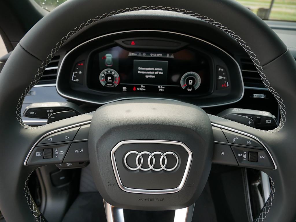 Thumbnail: 2026 Audi Q8 - 26
