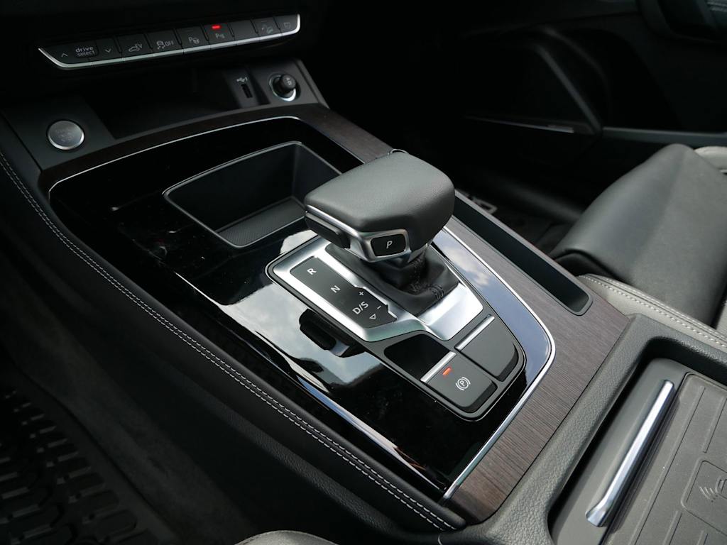 Thumbnail: 2024 Audi Q5 - 13