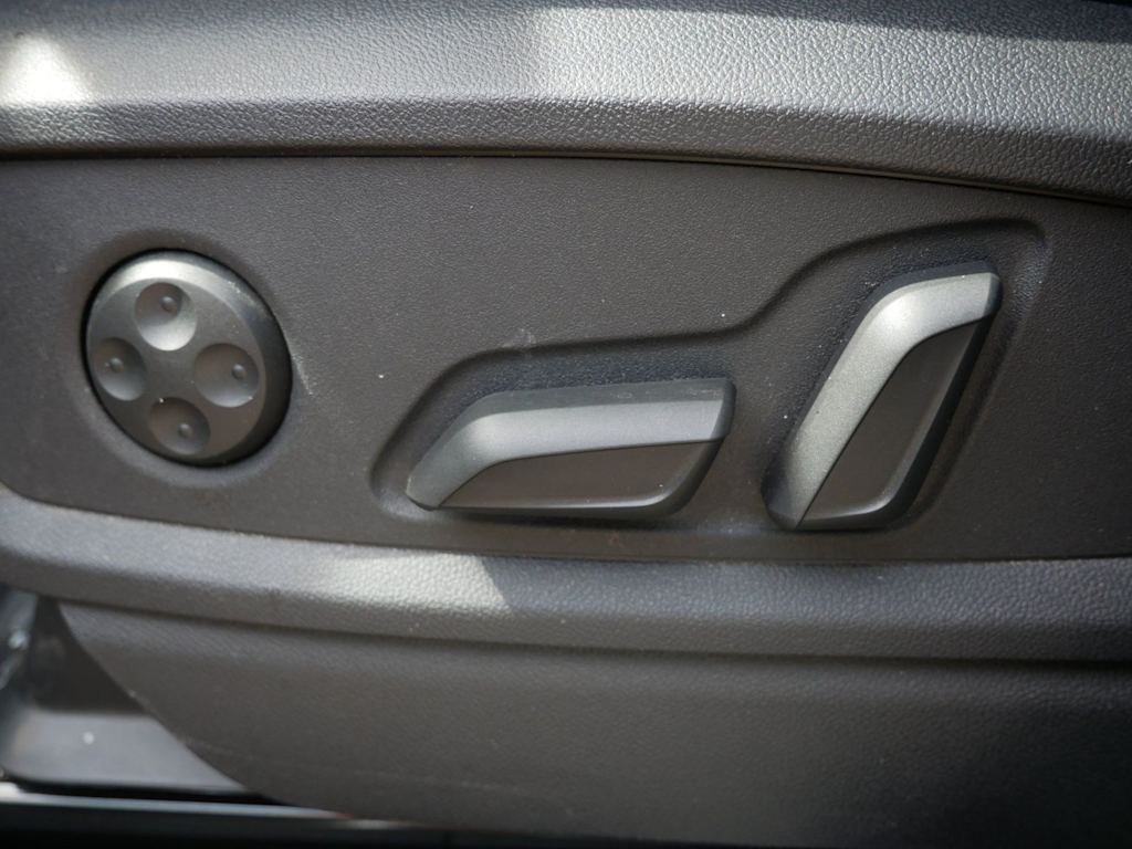 Thumbnail: 2023 Audi Q5 - 15