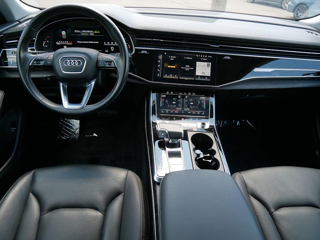 Thumbnail: 2023 Audi Q8 - 9