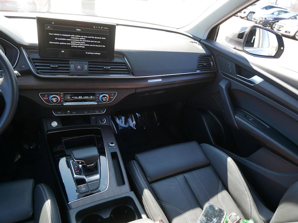 Thumbnail: 2025 Audi Q5 - 10