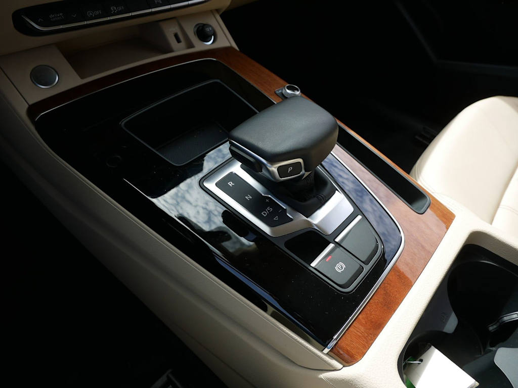 Thumbnail: 2023 Audi Q5 - 12