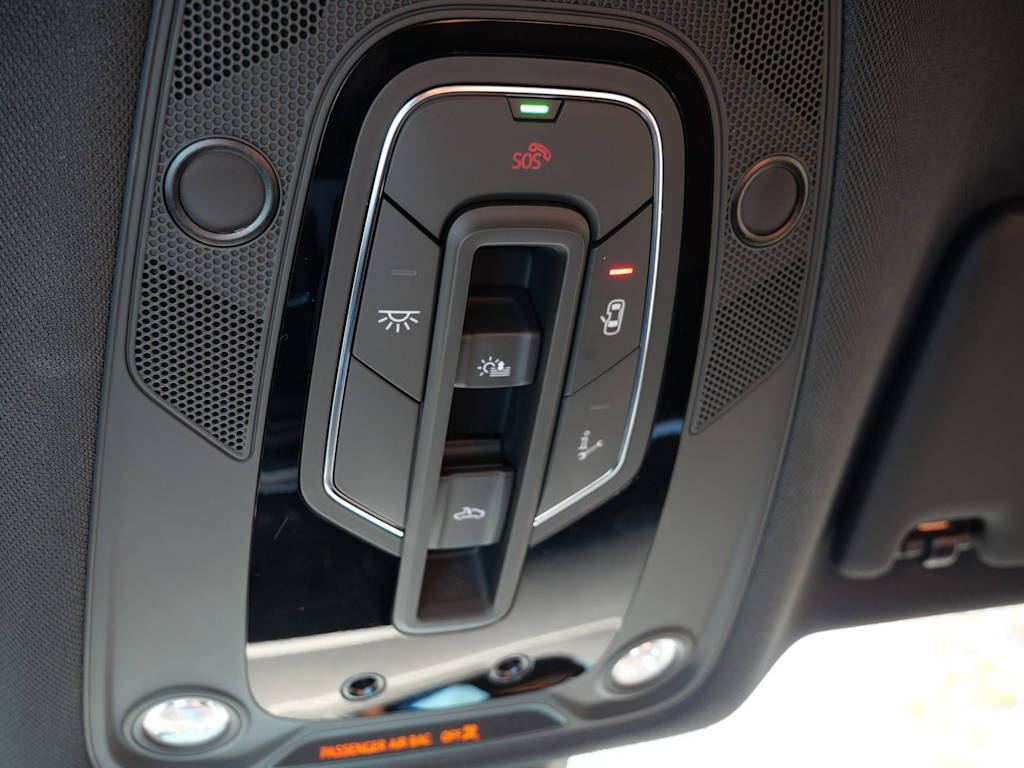 Thumbnail: 2025 Audi Q5 - 25