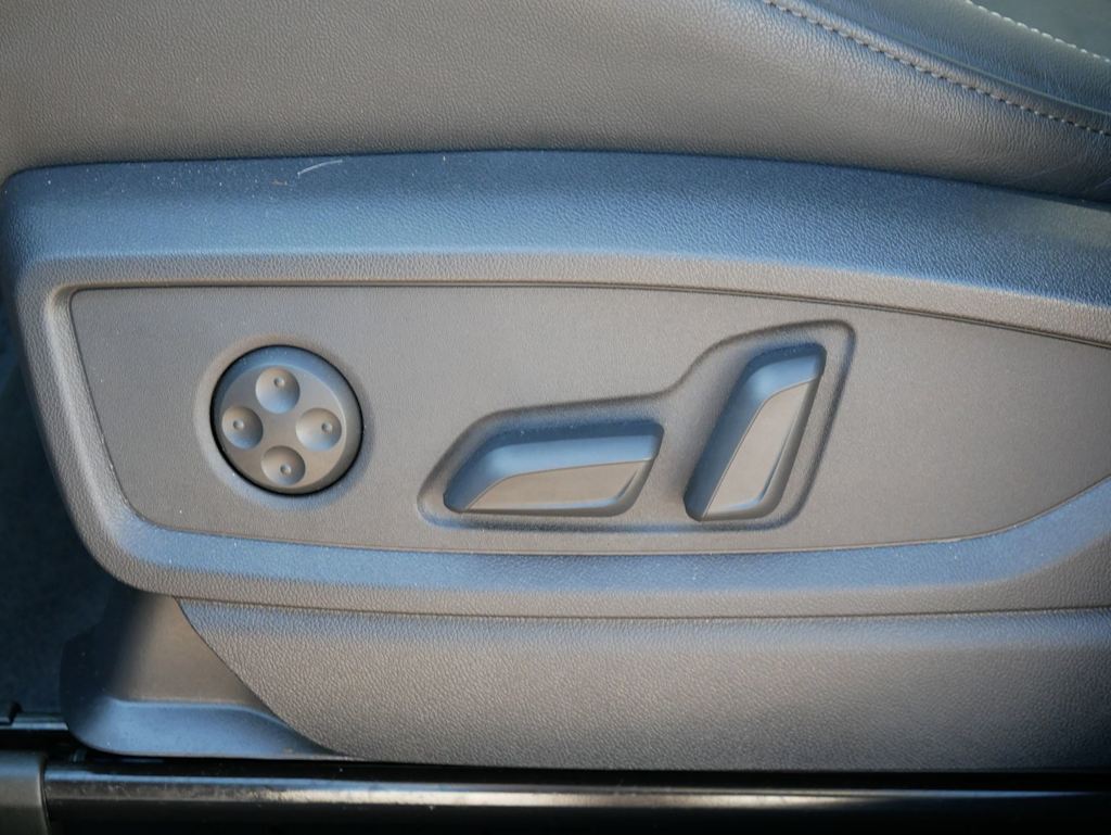 Thumbnail: 2025 Audi Q5 - 20