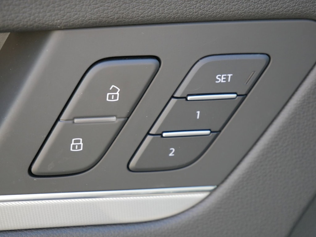 Thumbnail: 2025 Audi Q5 - 18