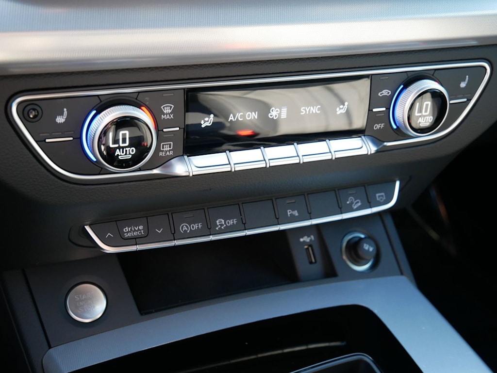 Thumbnail: 2025 Audi Q5 - 22