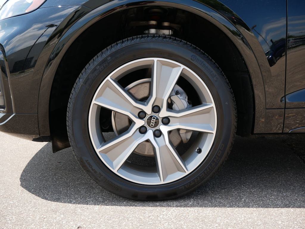 Thumbnail: 2025 Audi Q5 - 5