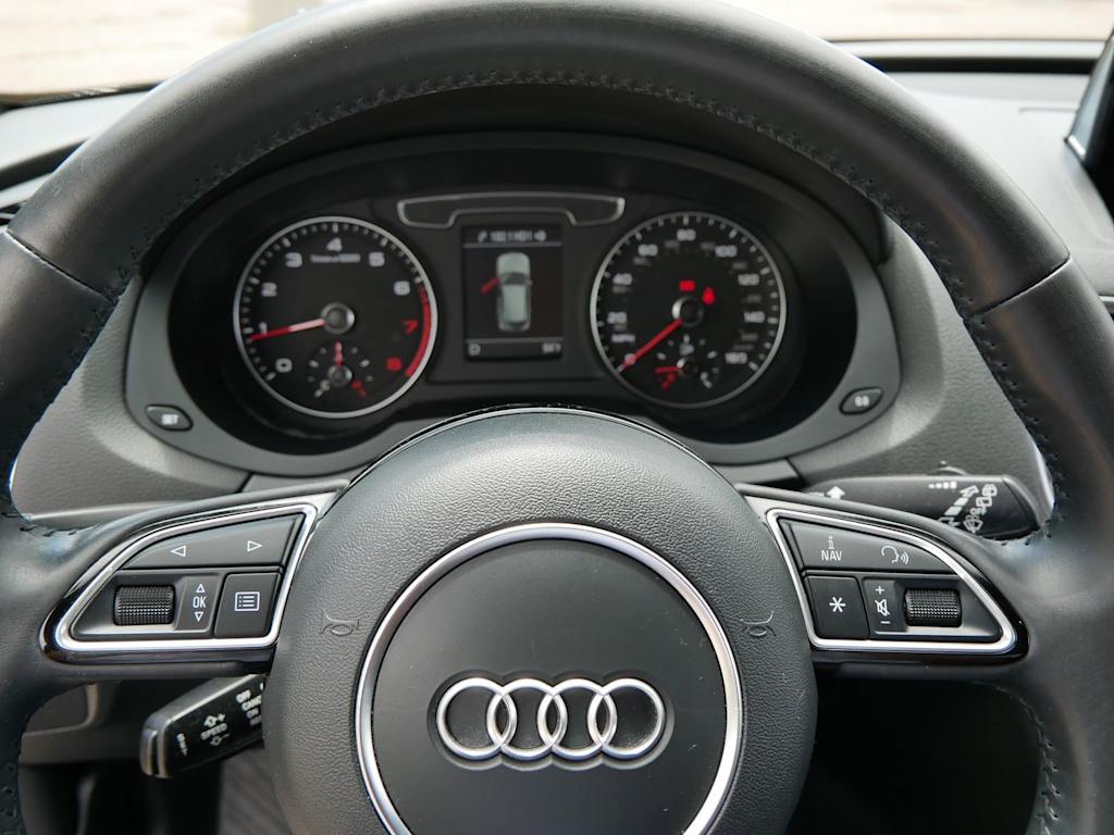 Thumbnail: 2018 Audi Q3 - 25