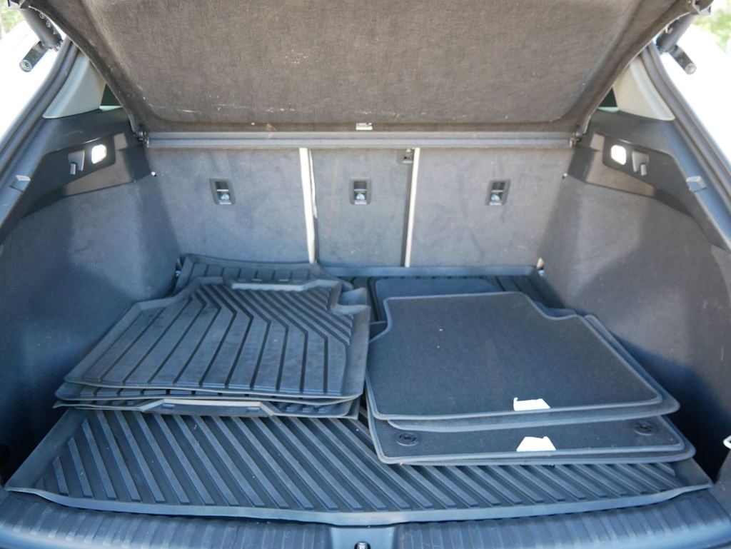 Thumbnail: 2024 Audi Q4 e-tron - 13