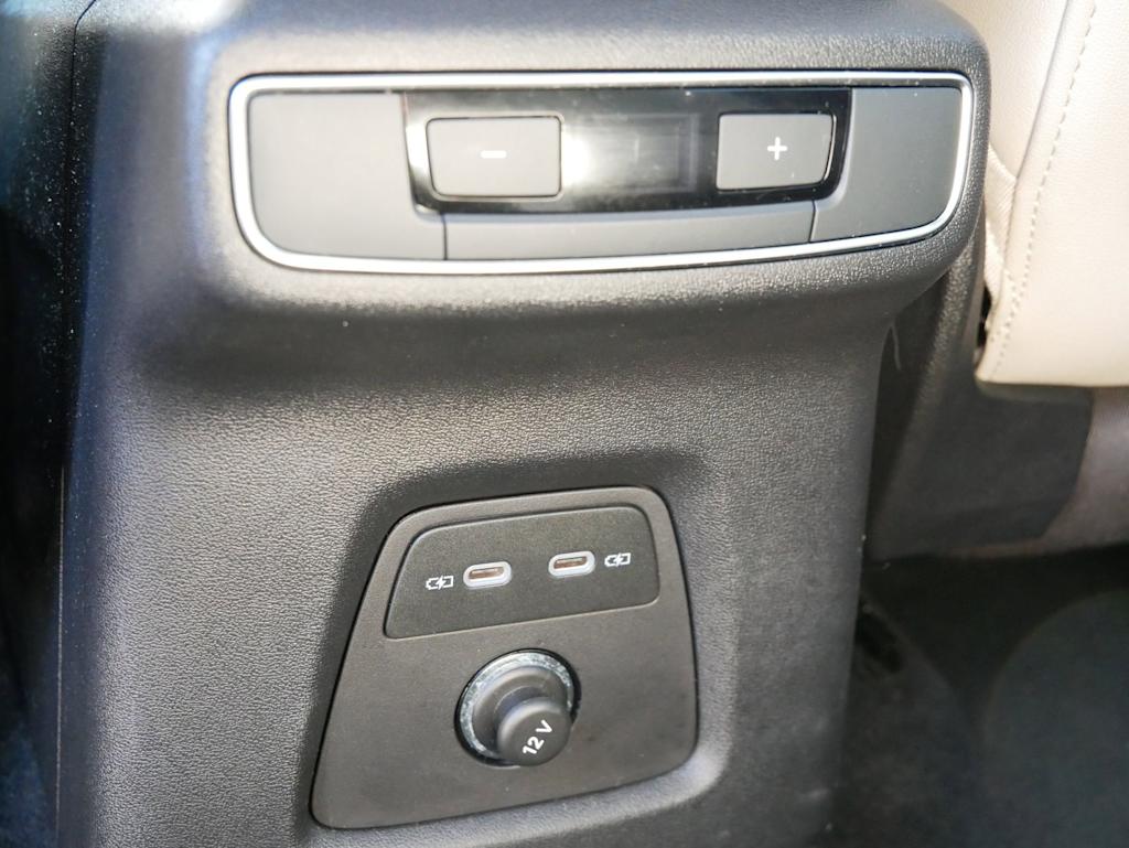 Thumbnail: 2024 Audi Q4 e-tron - 19