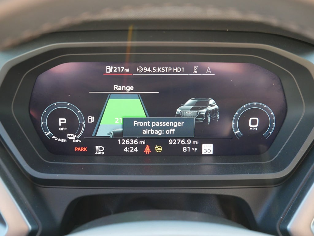 Thumbnail: 2024 Audi Q4 e-tron - 22