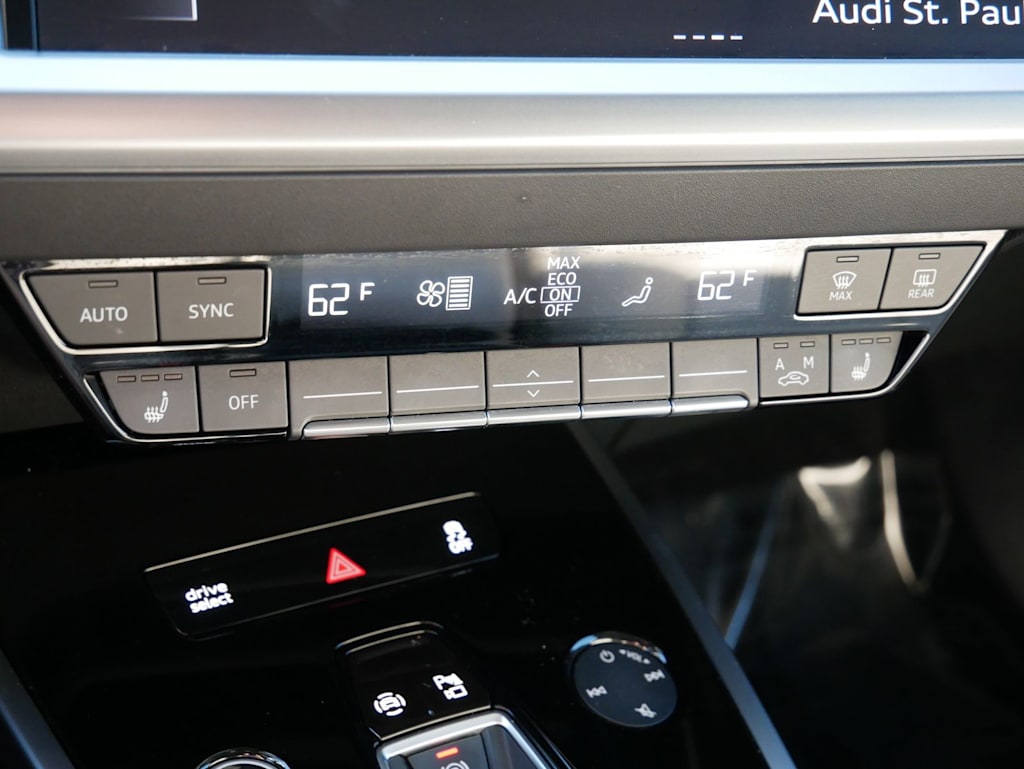 Thumbnail: 2024 Audi Q4 e-tron - 23