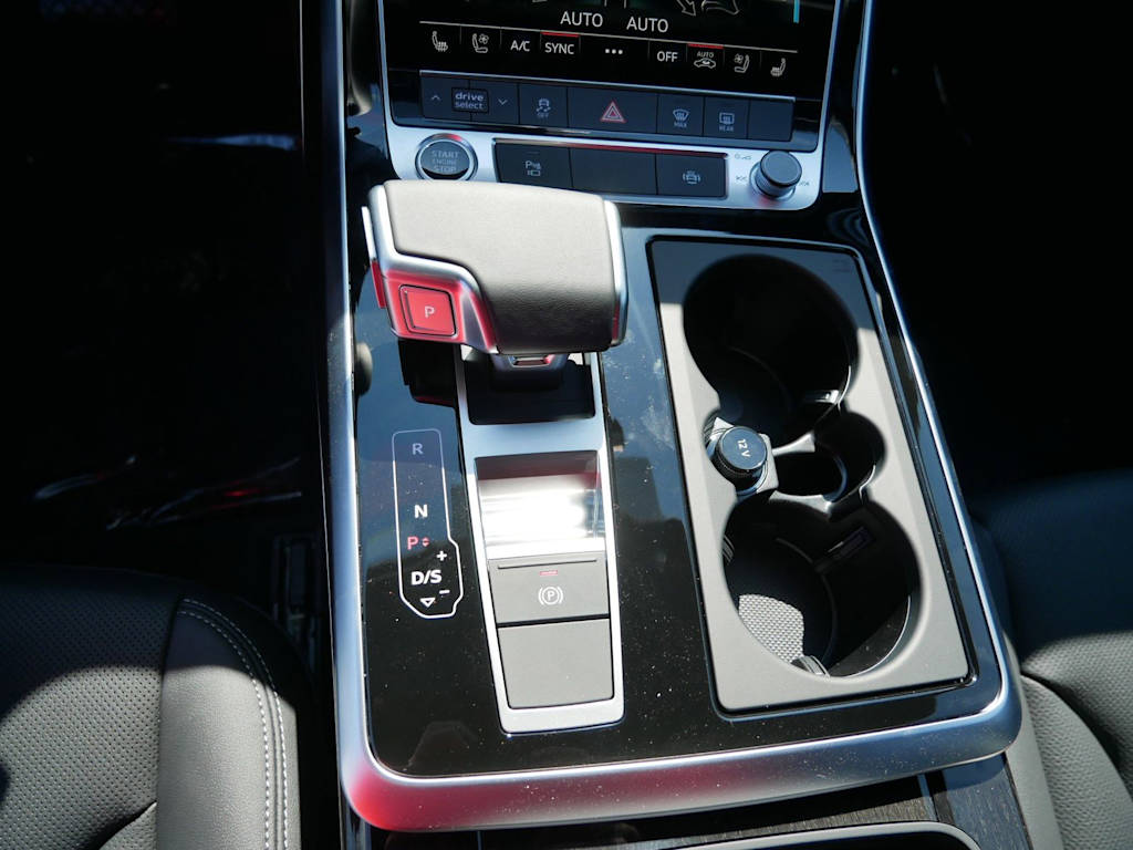Thumbnail: 2026 Audi Q7 - 12