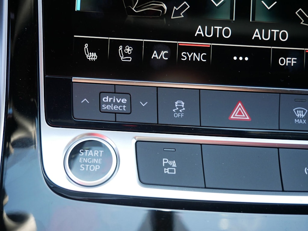 Thumbnail: 2026 Audi Q7 - 13