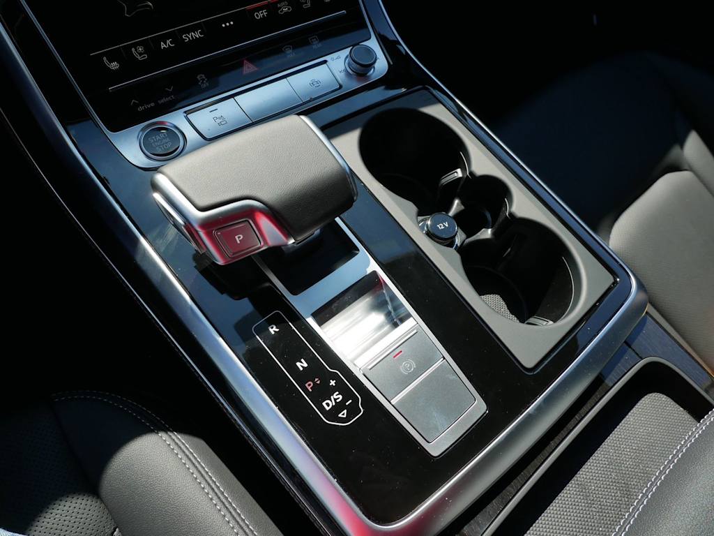 Thumbnail: 2026 Audi Q7 - 12