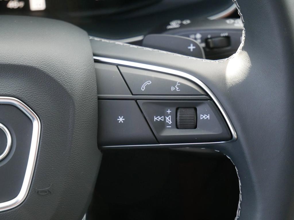 Thumbnail: 2025 Audi Q7 - 26