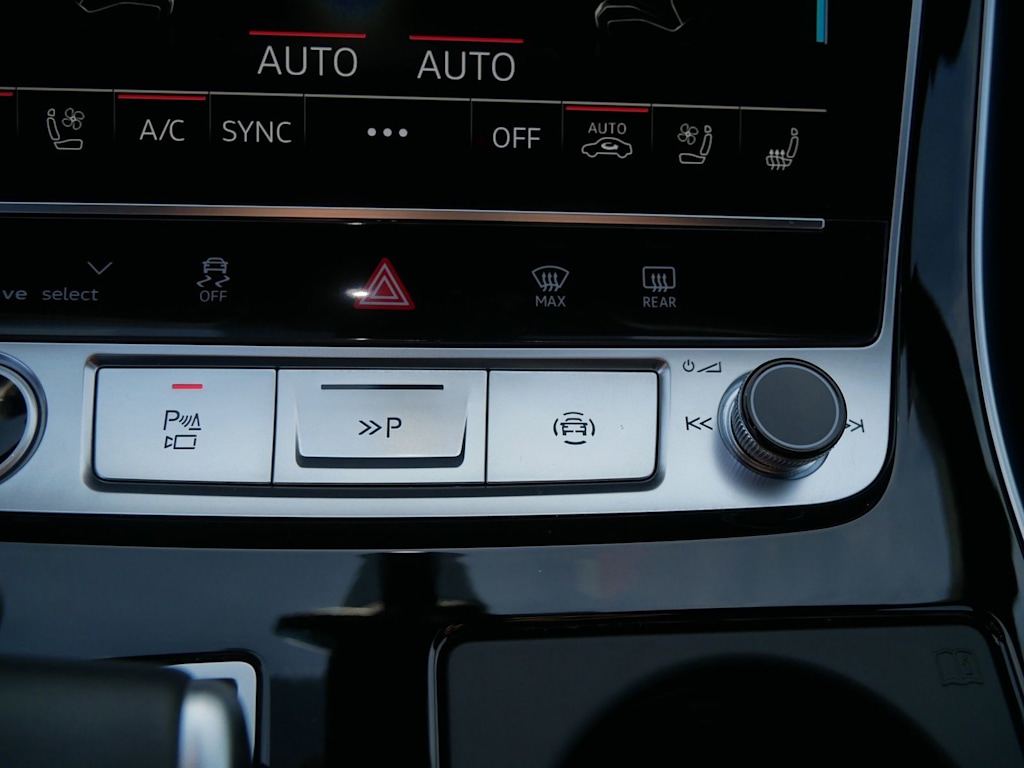 Thumbnail: 2025 Audi Q7 - 23