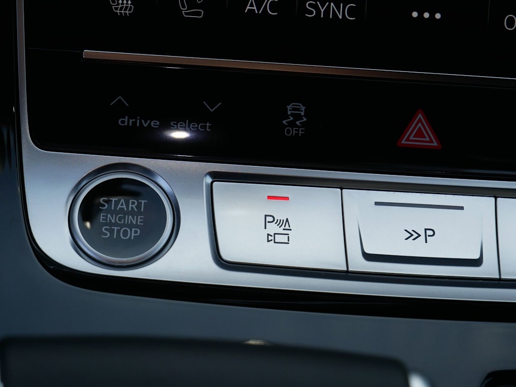 Thumbnail: 2025 Audi Q7 - 24