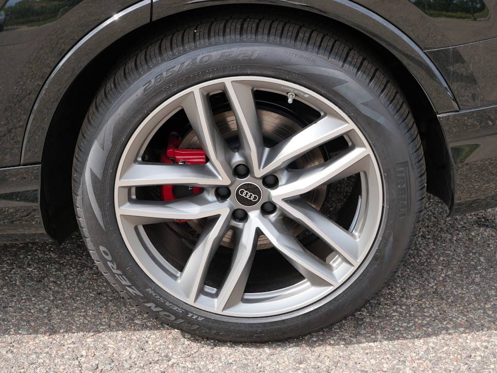 Thumbnail: 2026 Audi Q7 - 5