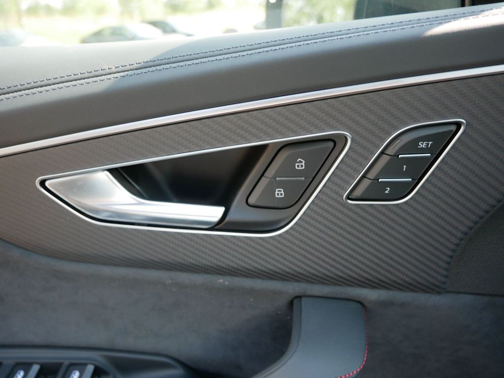 Thumbnail: 2026 Audi Q7 - 20