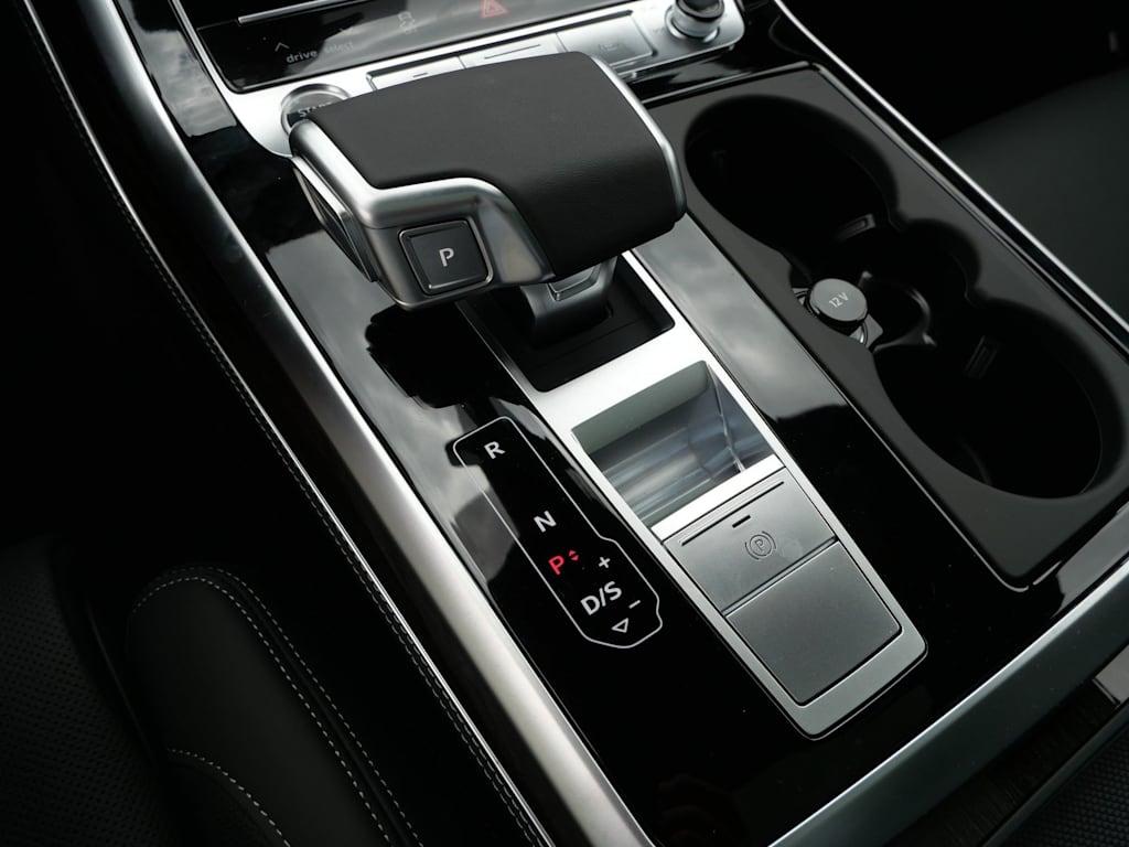 Thumbnail: 2026 Audi Q7 - 10