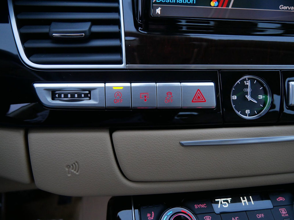 Thumbnail: 2018 Audi A8 - 25