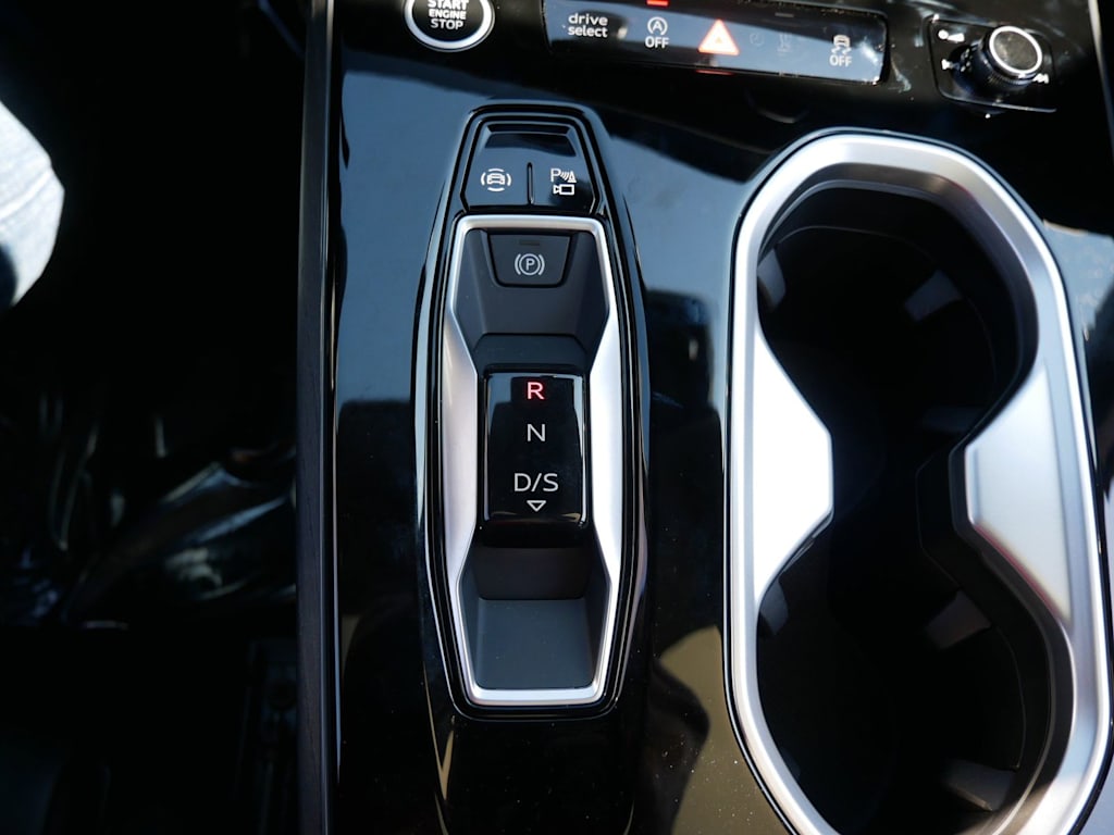 Thumbnail: 2026 Audi A6 - 12