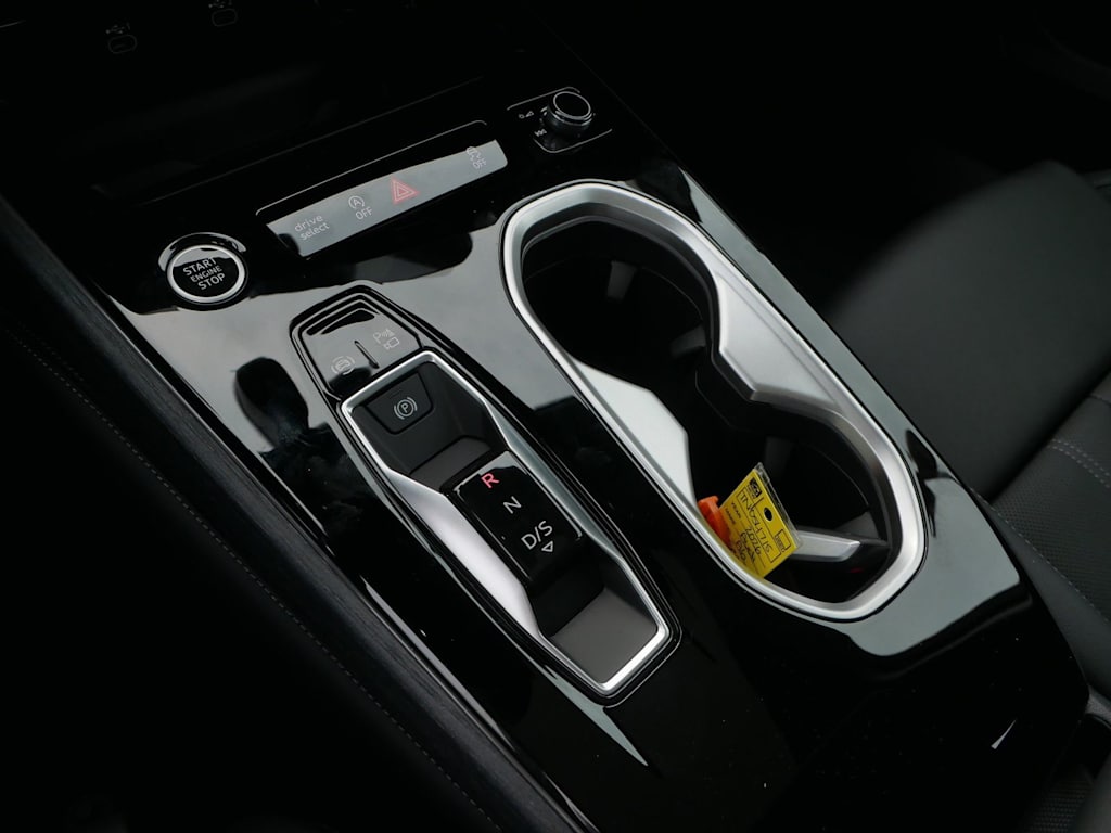 Thumbnail: 2026 Audi A6 - 12