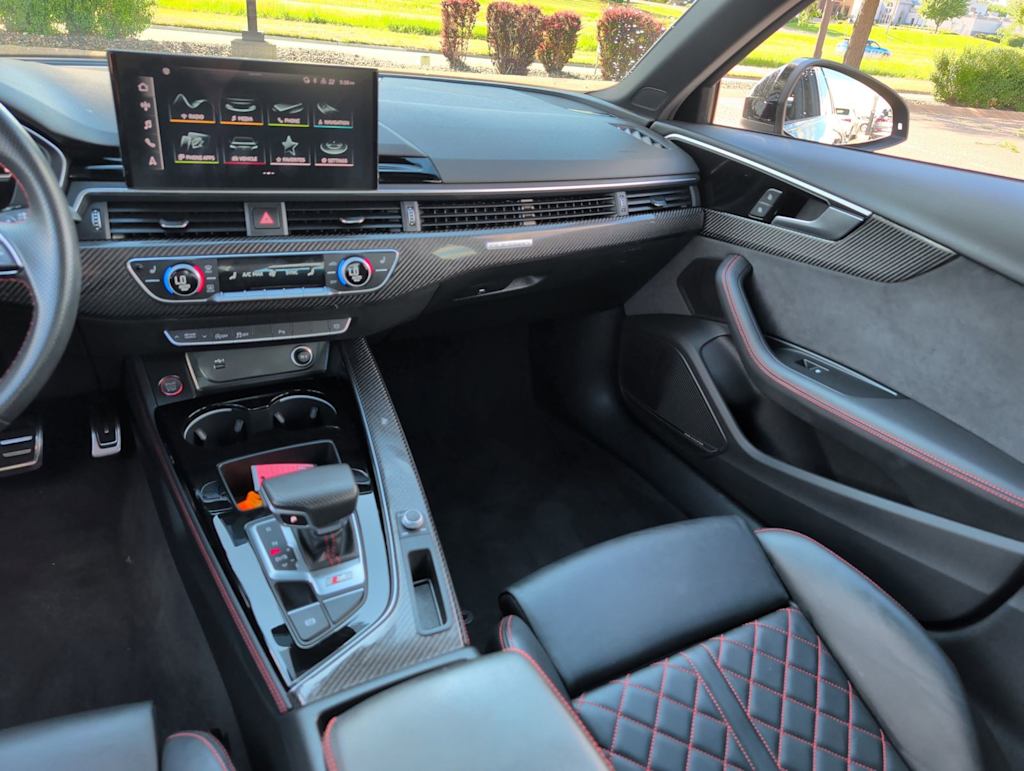 Thumbnail: 2023 Audi S4 - 10