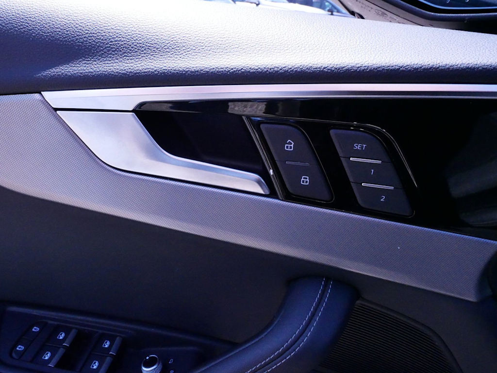 Thumbnail: 2023 Audi A4 - 12