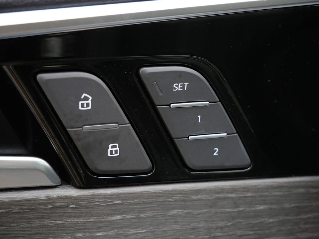 Thumbnail: 2023 Audi A4 - 19