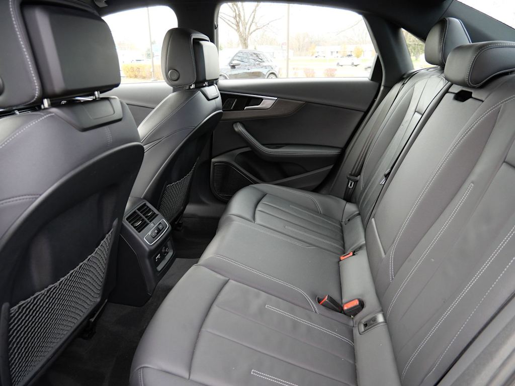 Thumbnail: 2023 Audi A4 - 9