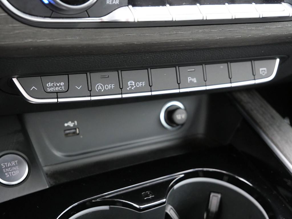 Thumbnail: 2023 Audi A4 - 23