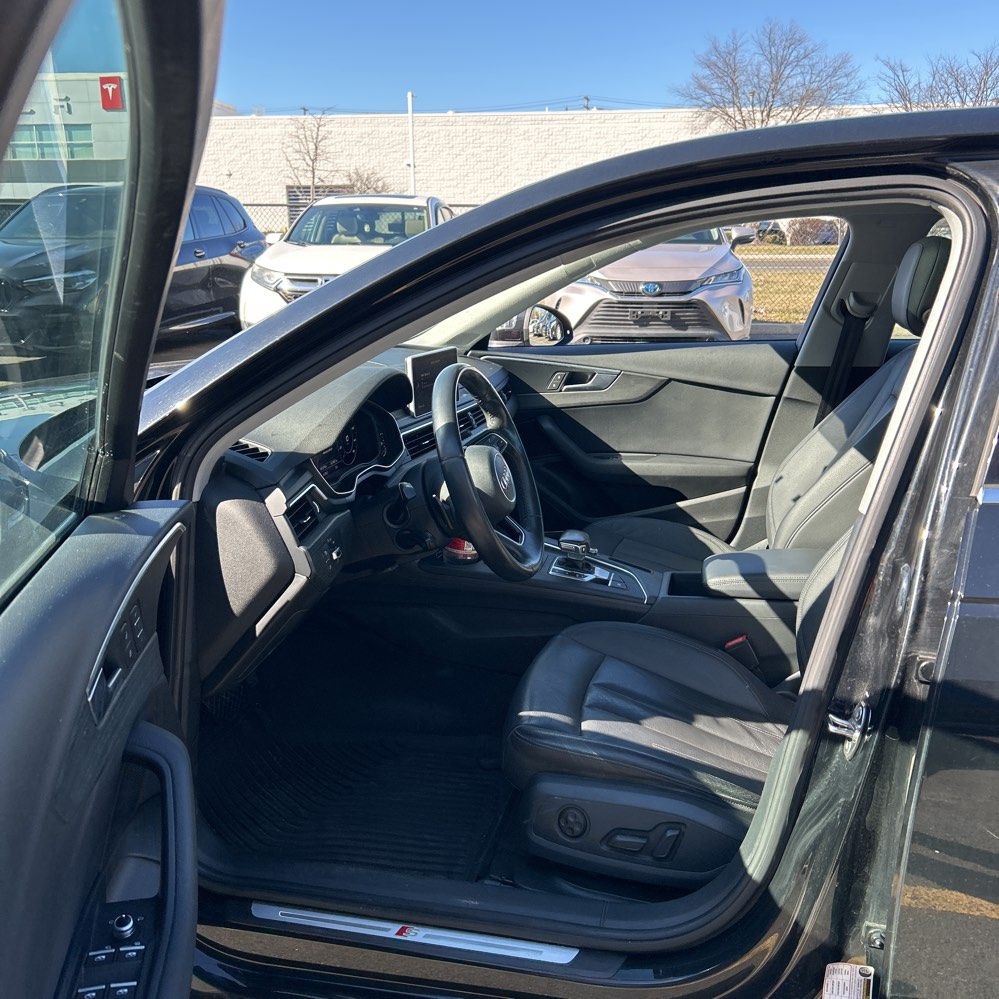 Thumbnail: 2017 Audi A4 - 6