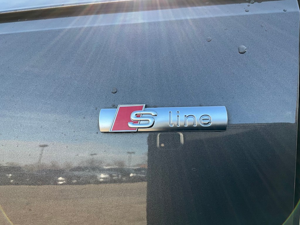 Thumbnail: 2017 Audi A4 - 16