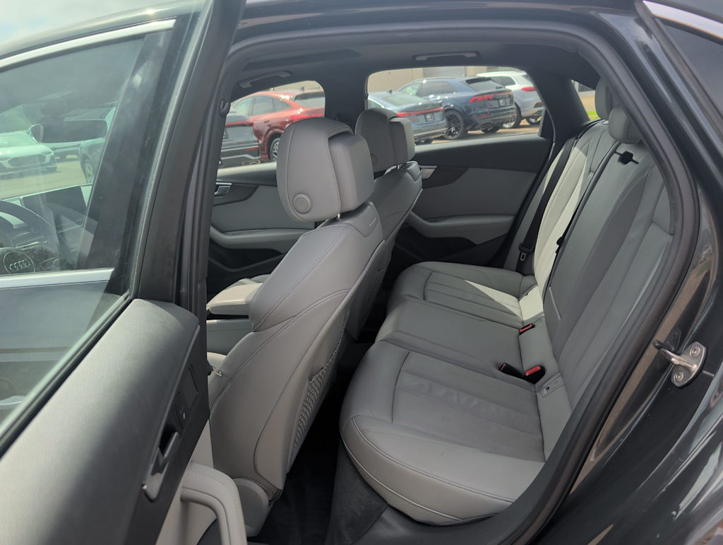 Thumbnail: 2019 Audi A4 - 8