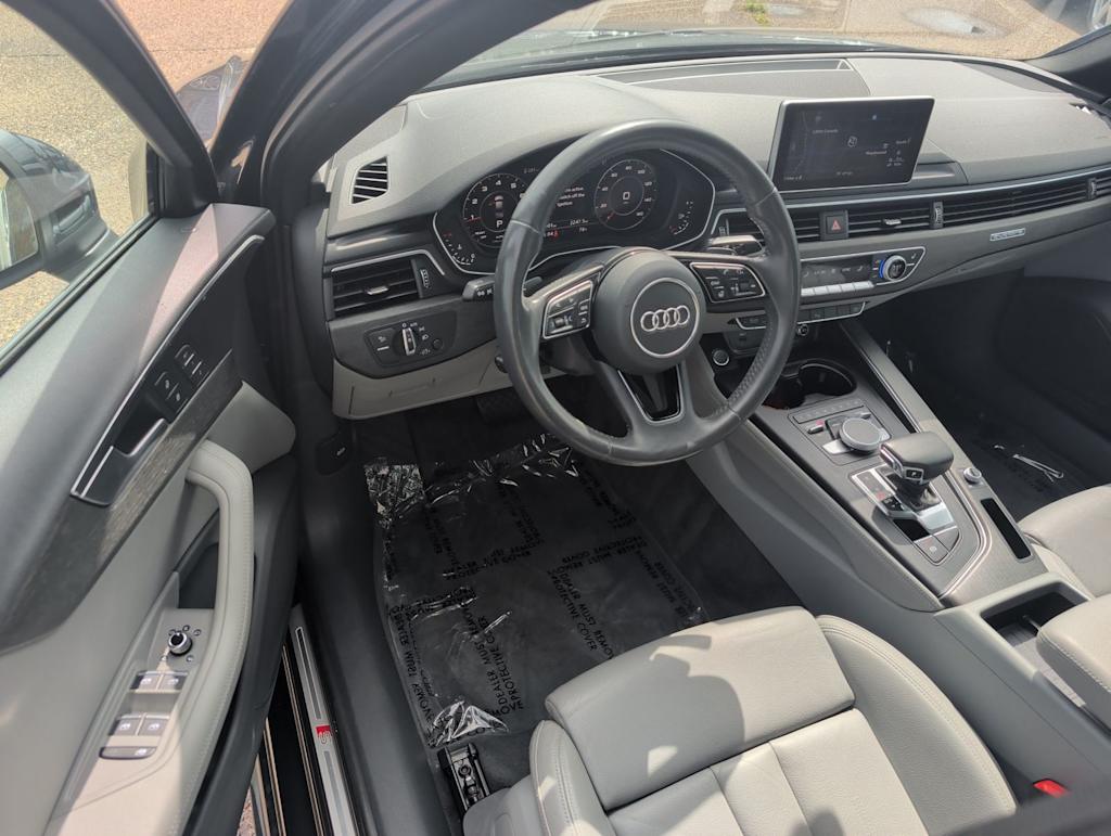 Thumbnail: 2019 Audi A4 - 2