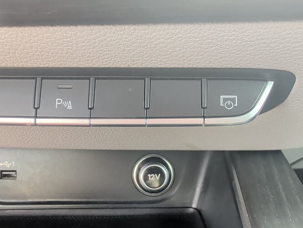 Thumbnail: 2019 Audi A4 - 23