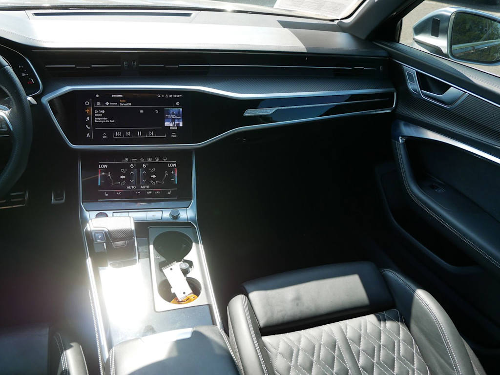 Thumbnail: 2022 Audi S6 - 12