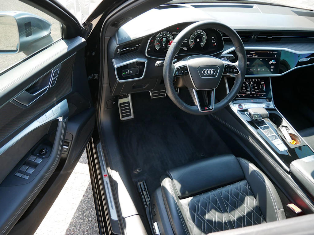 Thumbnail: 2022 Audi S6 - 2