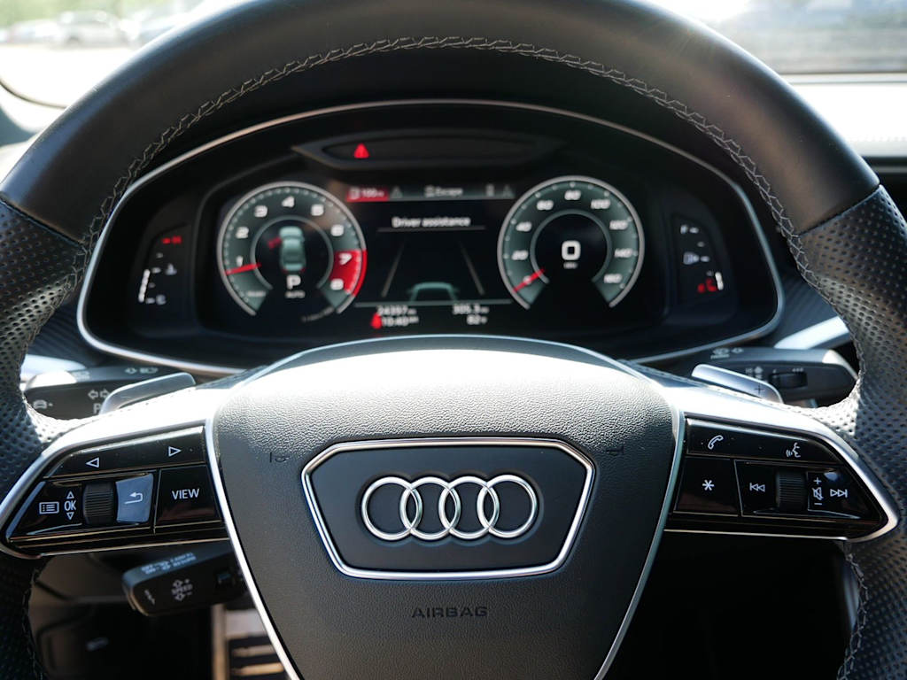 Thumbnail: 2022 Audi S6 - 28