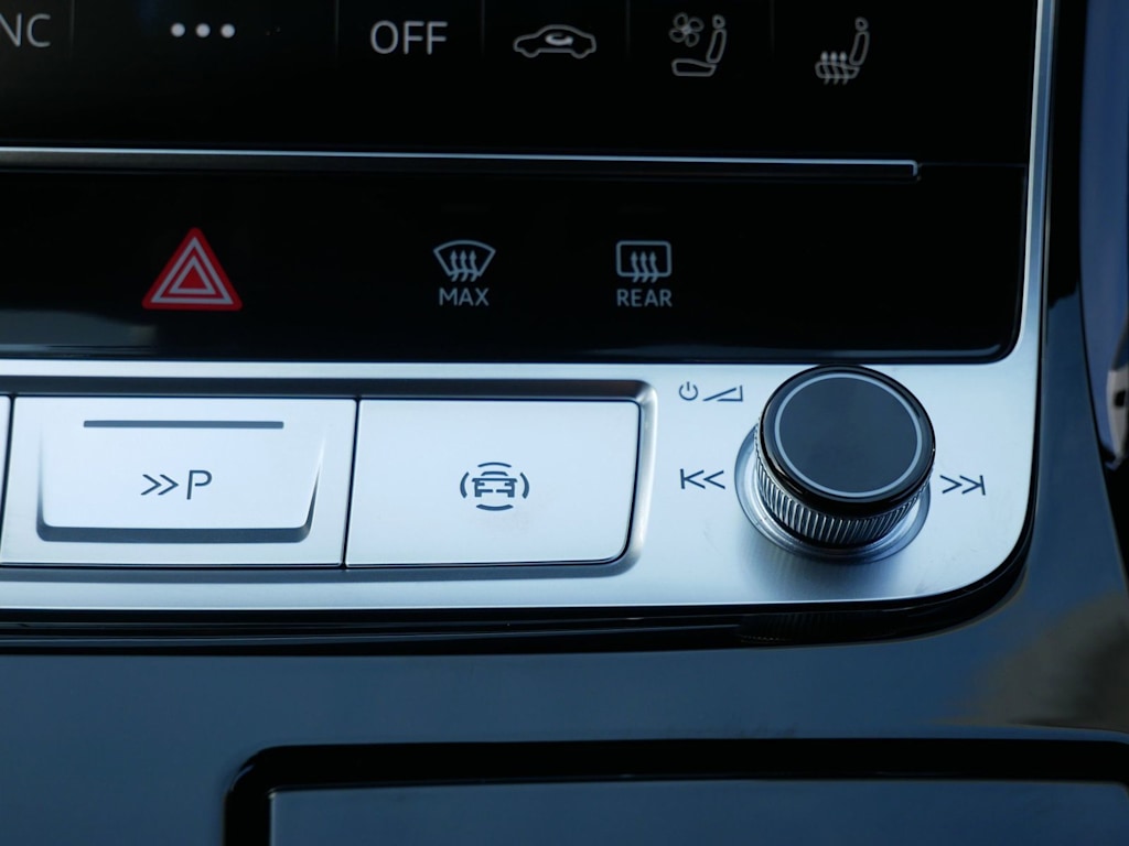 Thumbnail: 2026 Audi A8 - 25