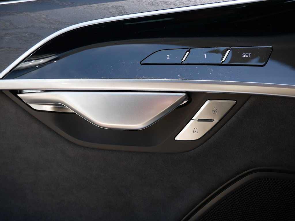 Thumbnail: 2026 Audi A8 - 21