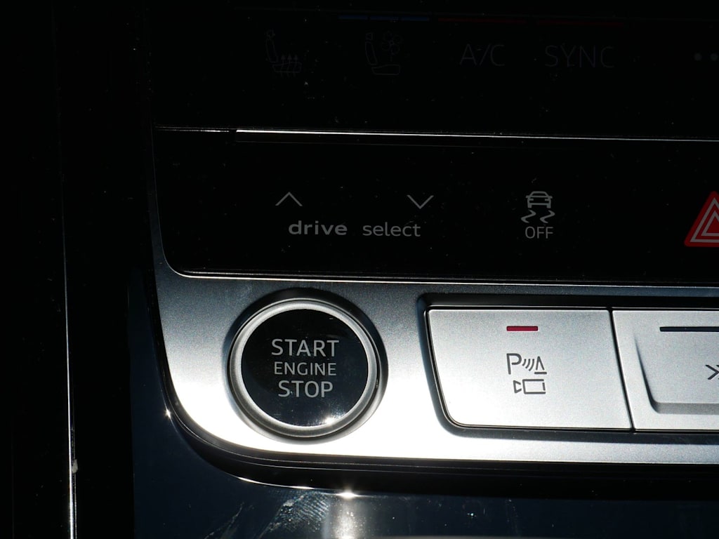 Thumbnail: 2026 Audi A8 - 26