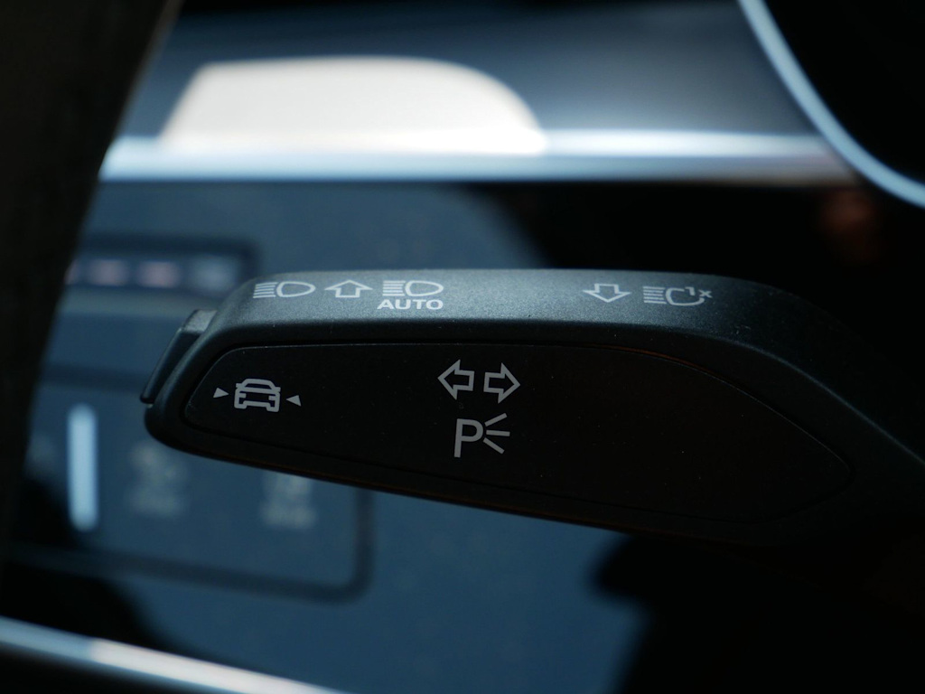 Thumbnail: 2026 Audi A8 - 23