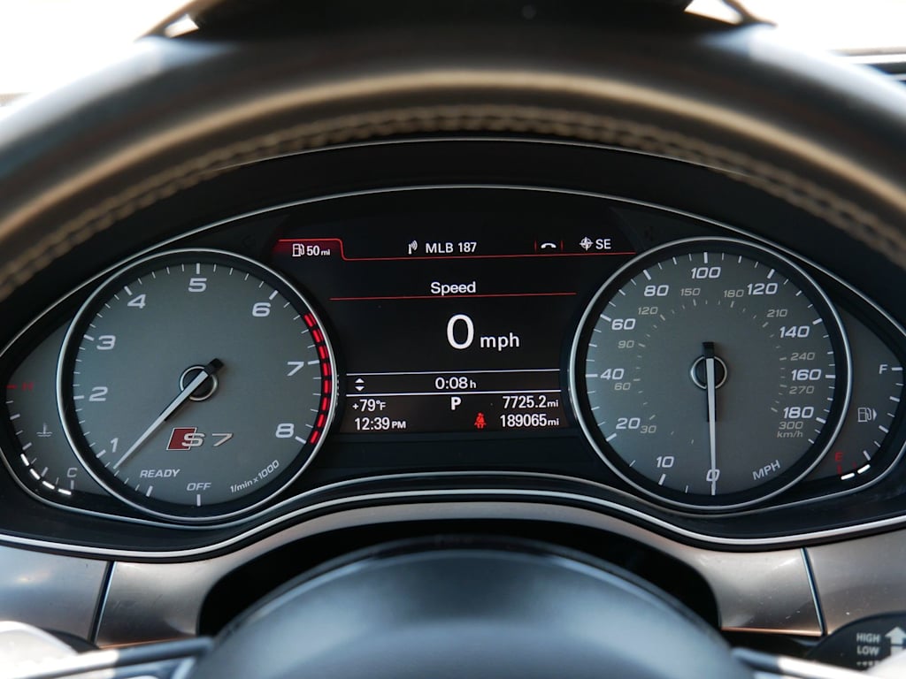 Thumbnail: 2016 Audi S7 - 10