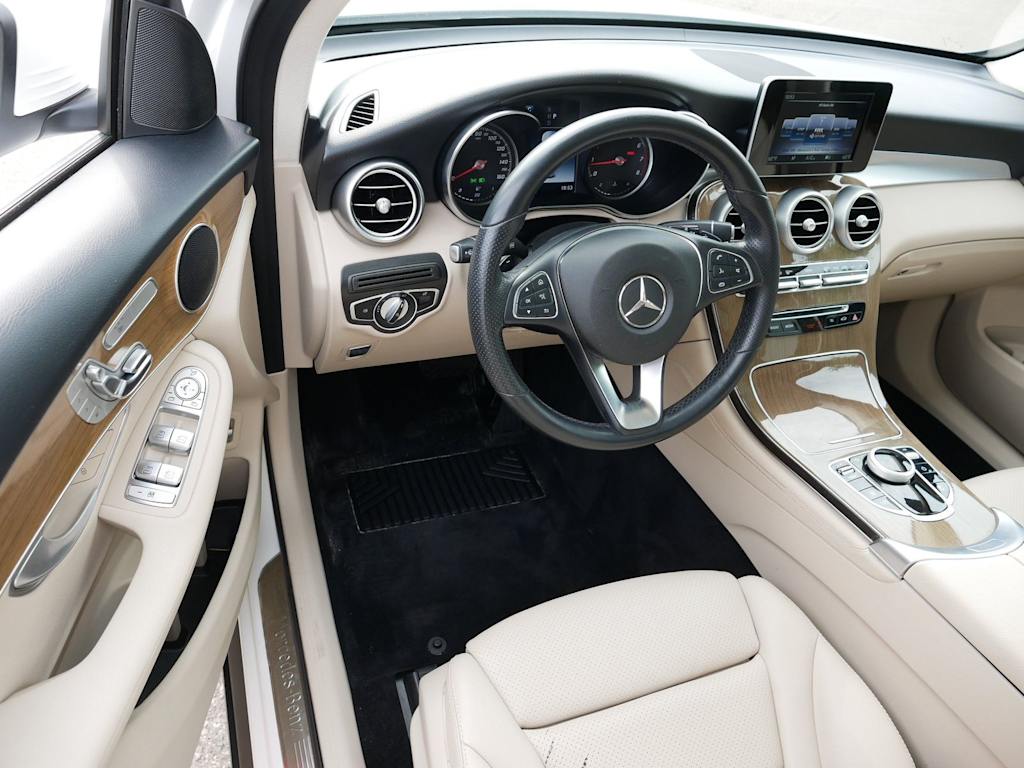 Thumbnail: 2019 Mercedes-Benz GLC - 2