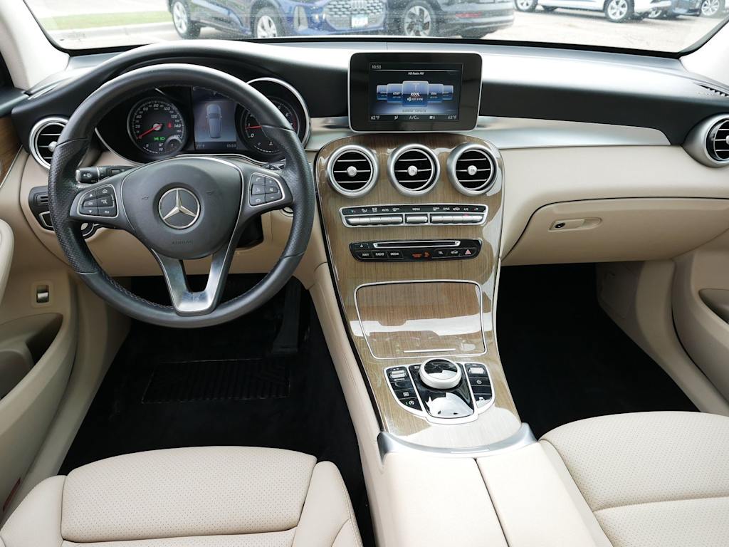 Thumbnail: 2019 Mercedes-Benz GLC - 10