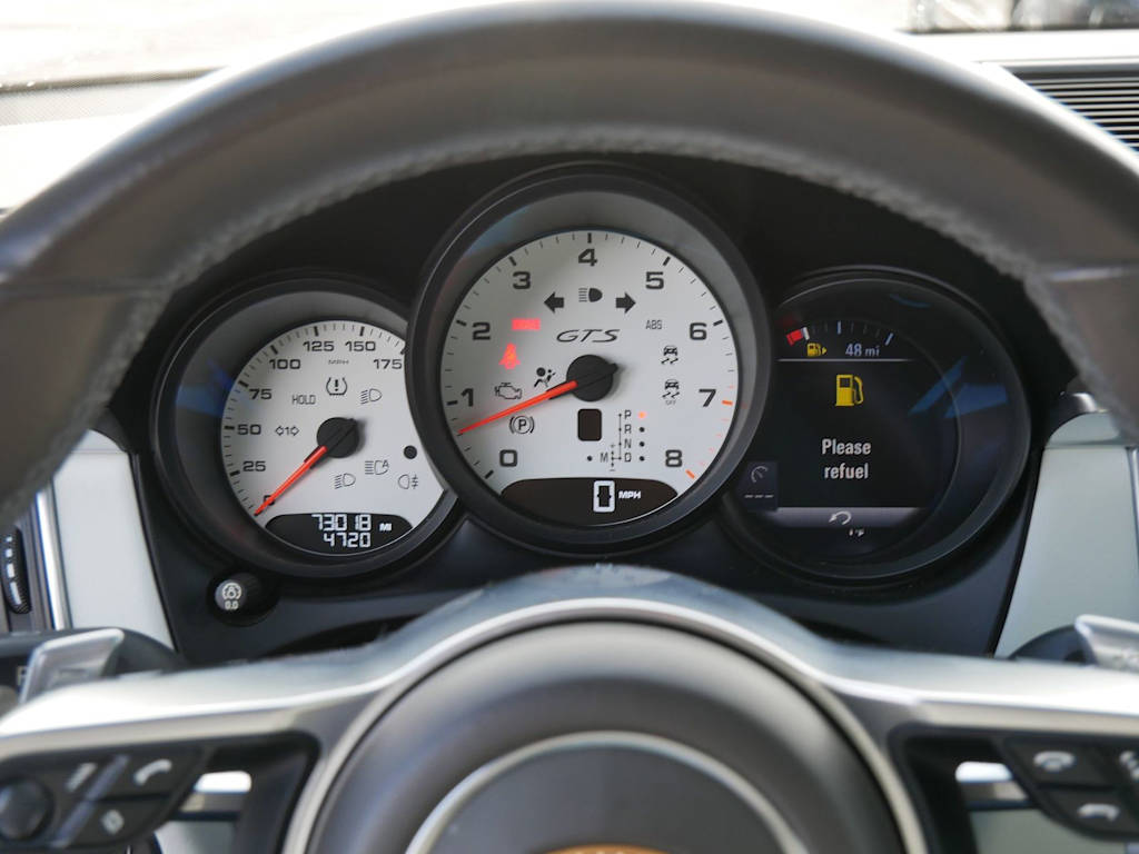 Thumbnail: 2017 Porsche Macan - 12