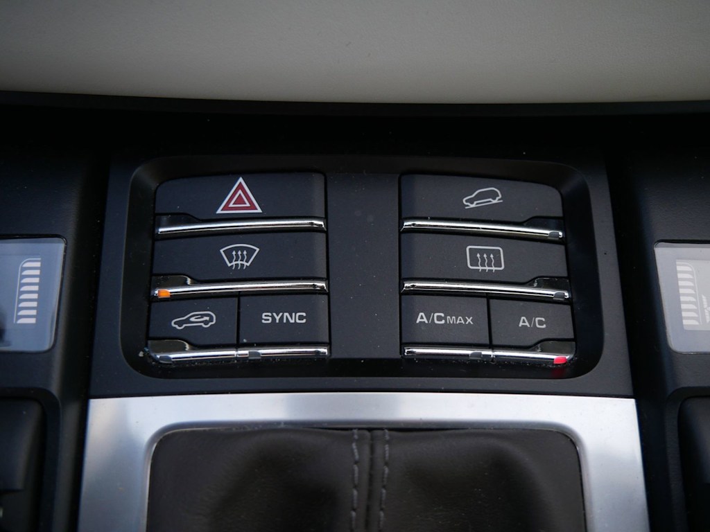 Thumbnail: 2017 Porsche Macan - 21